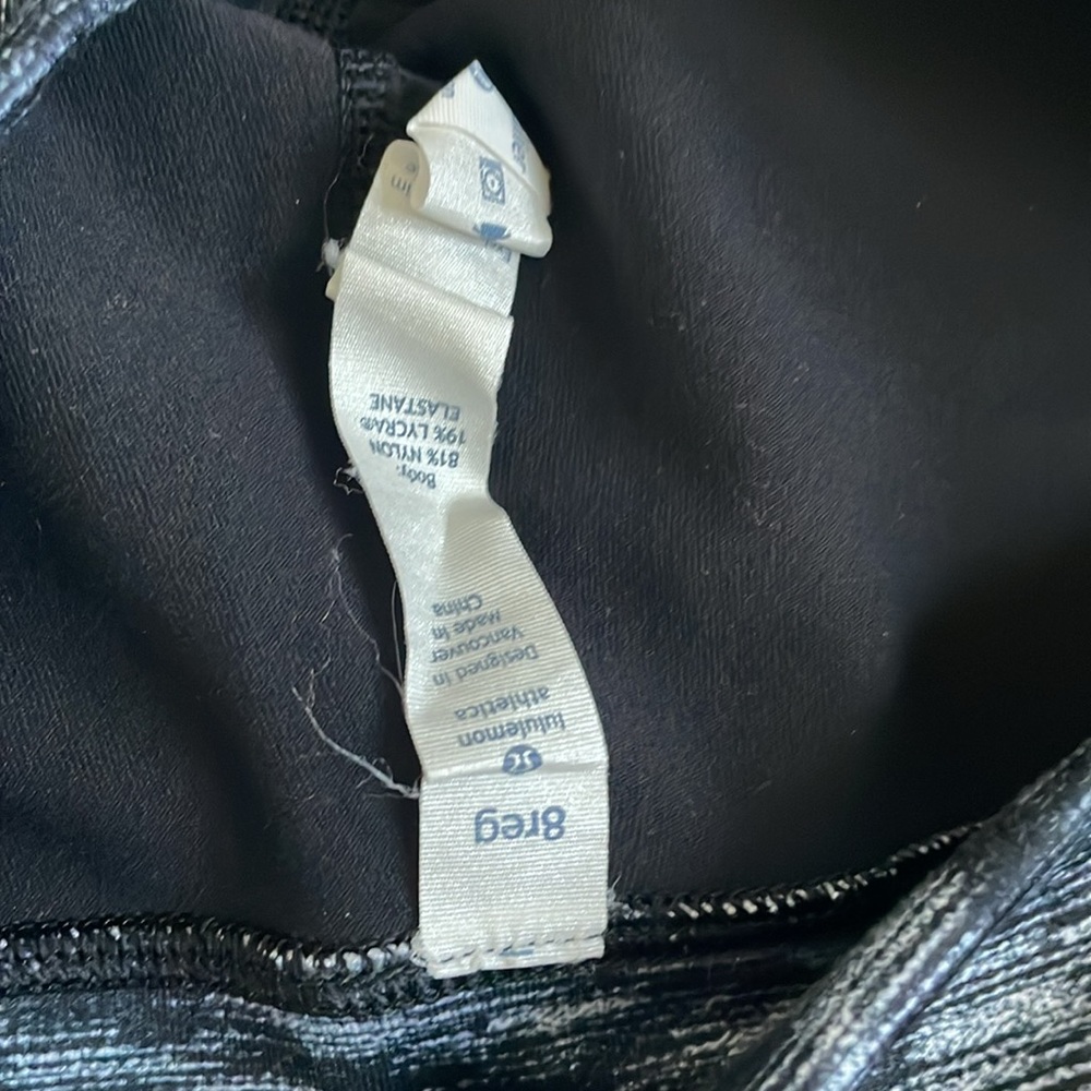 Lululemon pants - Picture 3 of 3
